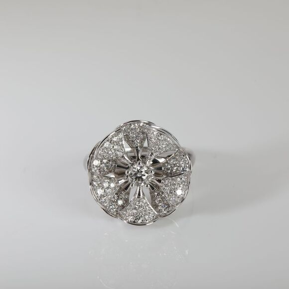 Bvlgari Divas' Dream En Tremblant Pave Diamond Ring in 18K White Gold 1.85 CTW - Picture 5 of 5